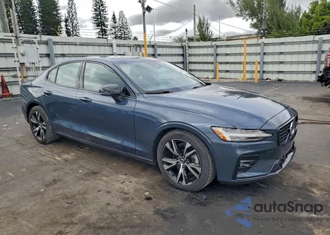 2024 Volvo S60 Core z USA, uszkodzony, nr VIN 7JRL12TK7RG296319